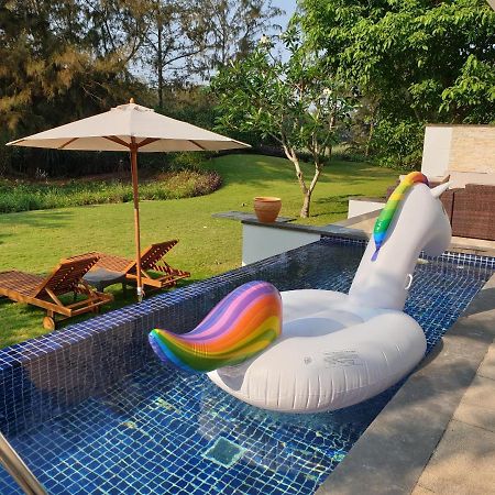 Emblem Sea 2 Bedroom Villas Danang Exterior photo