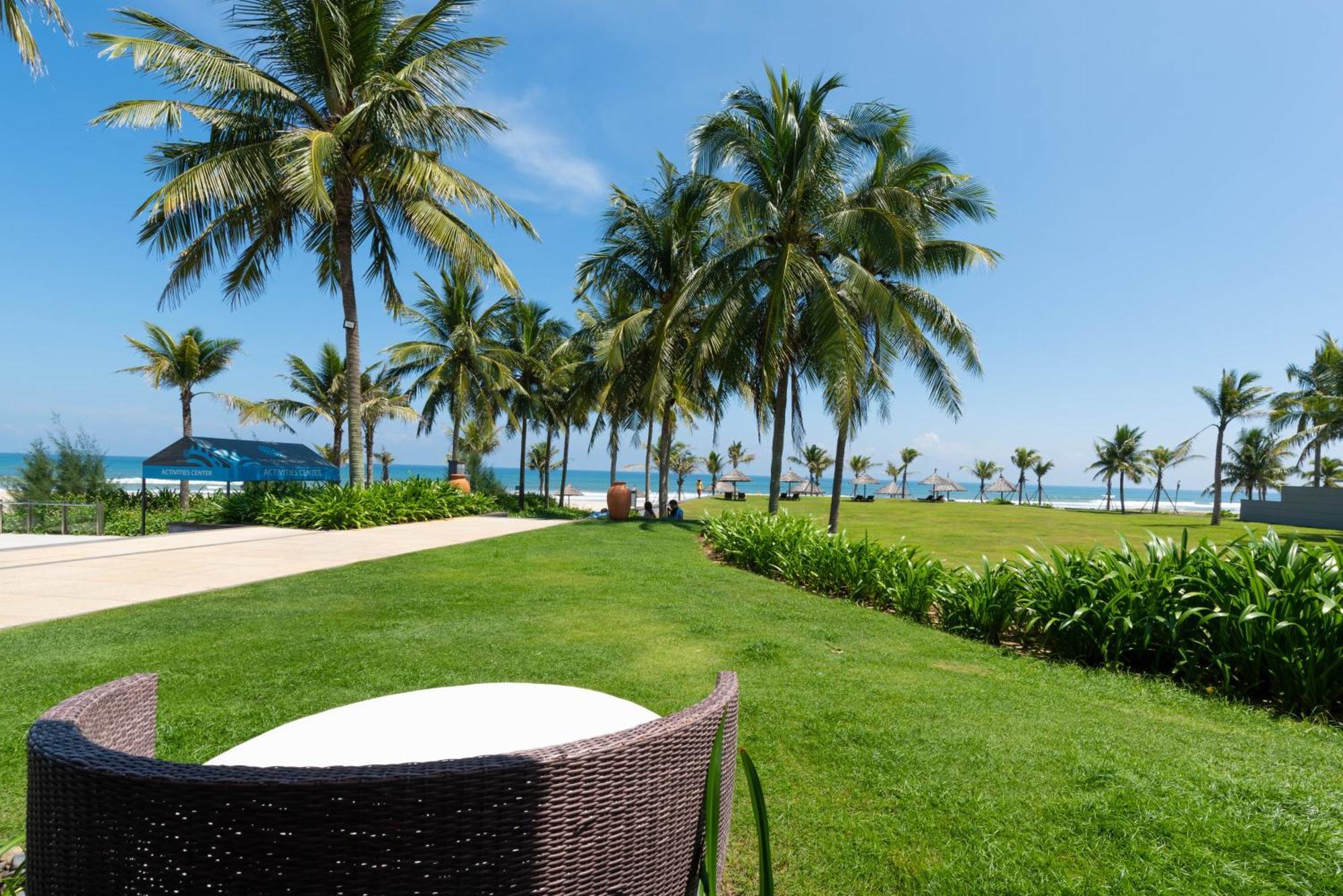 Emblem Sea 2 Bedroom Villas Danang Exterior photo